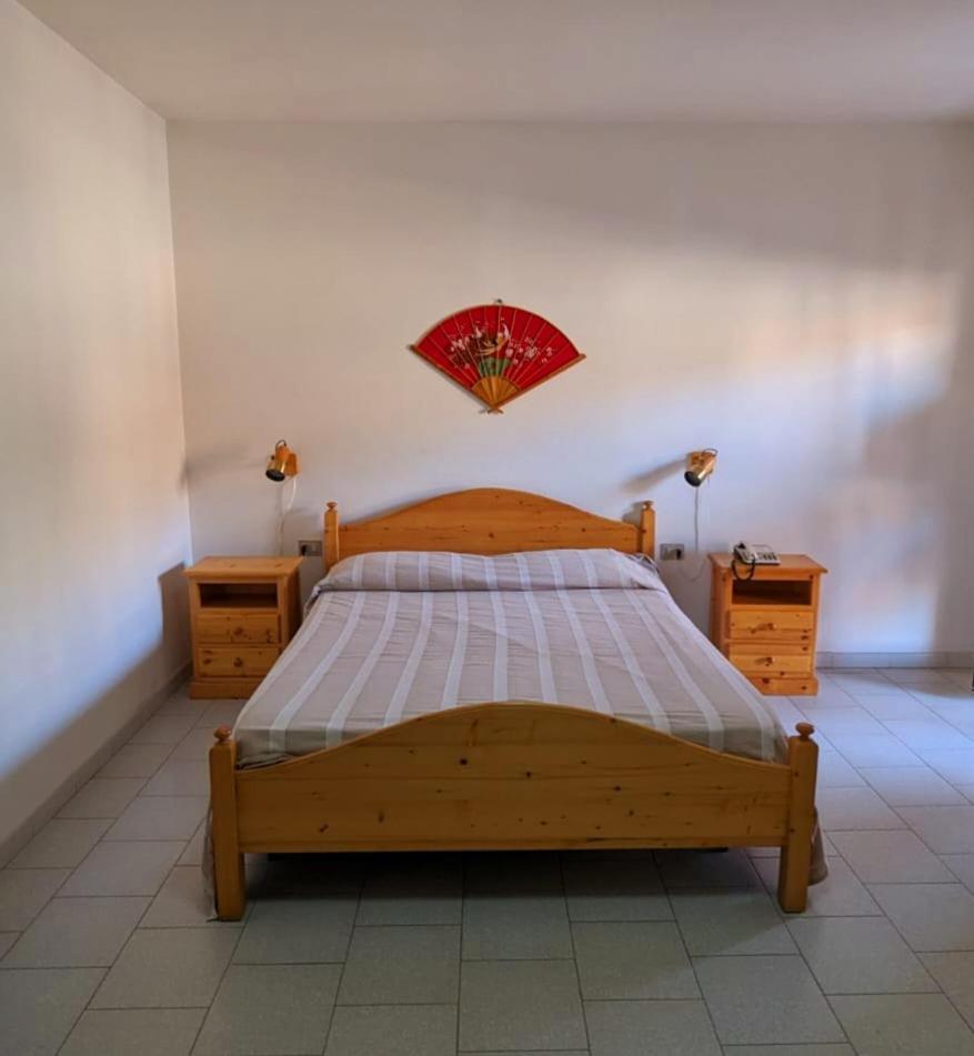 Hotel Panorama Badesi Ngoại thất bức ảnh