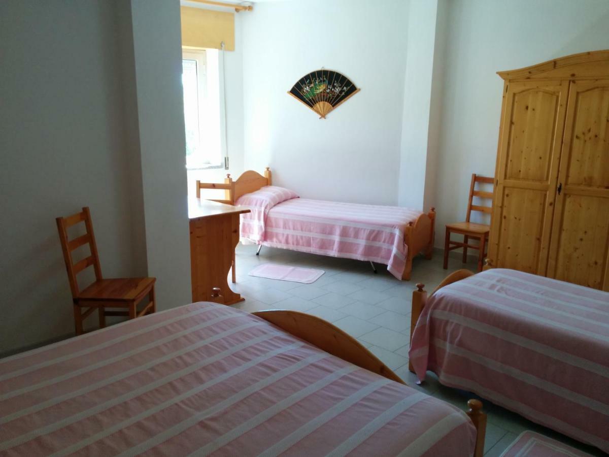 Hotel Panorama Badesi Ngoại thất bức ảnh